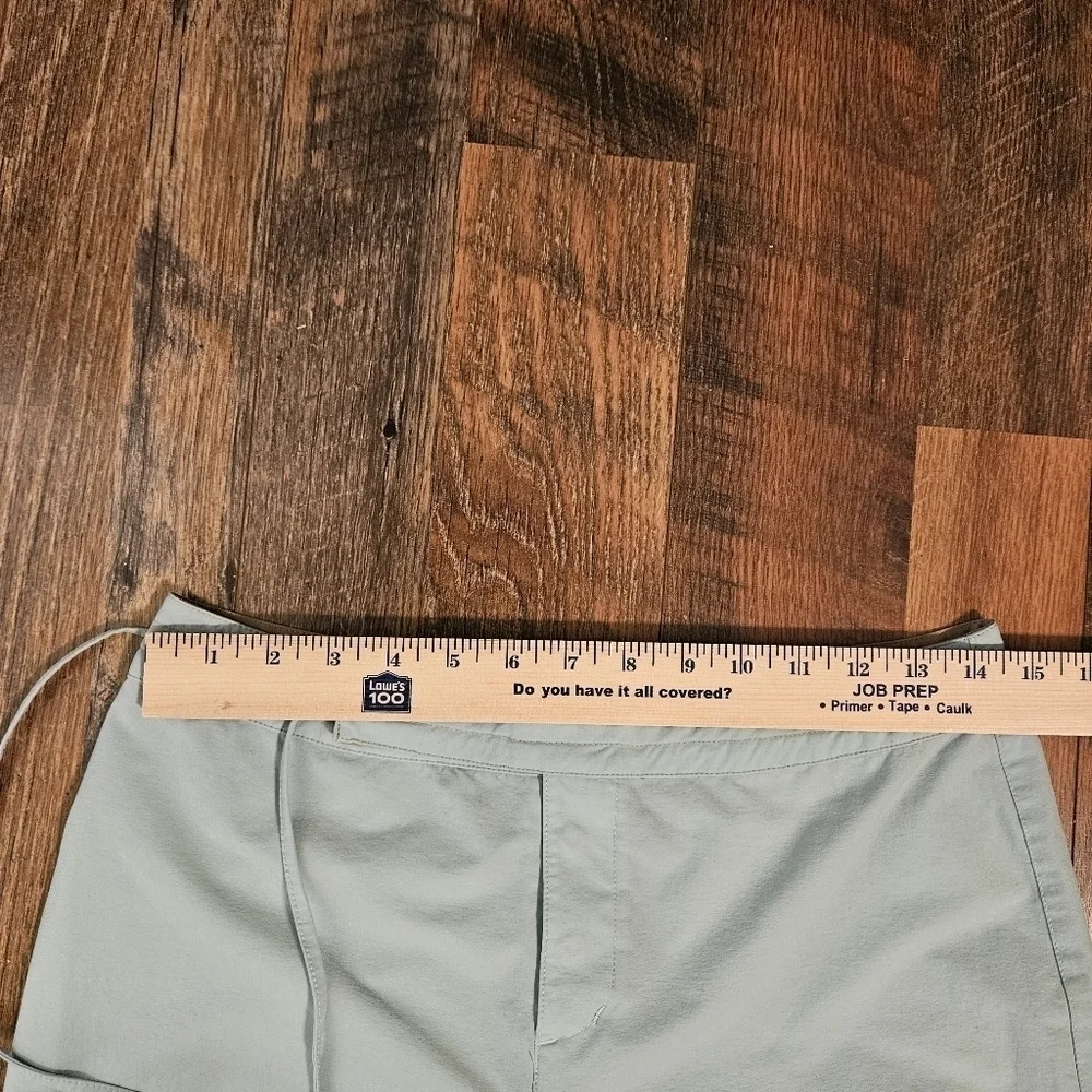 Athleta Mint Green Capris Size S